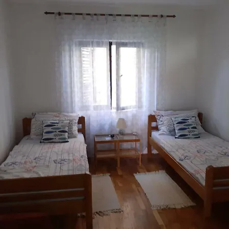 Dominik * Ζαντάρ